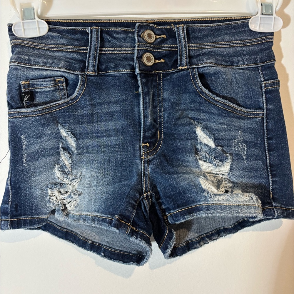 Kancan Women’s 24 Kurvy Mid-Rise Stretch Jean Shorts Casual Distressed Dark Blue